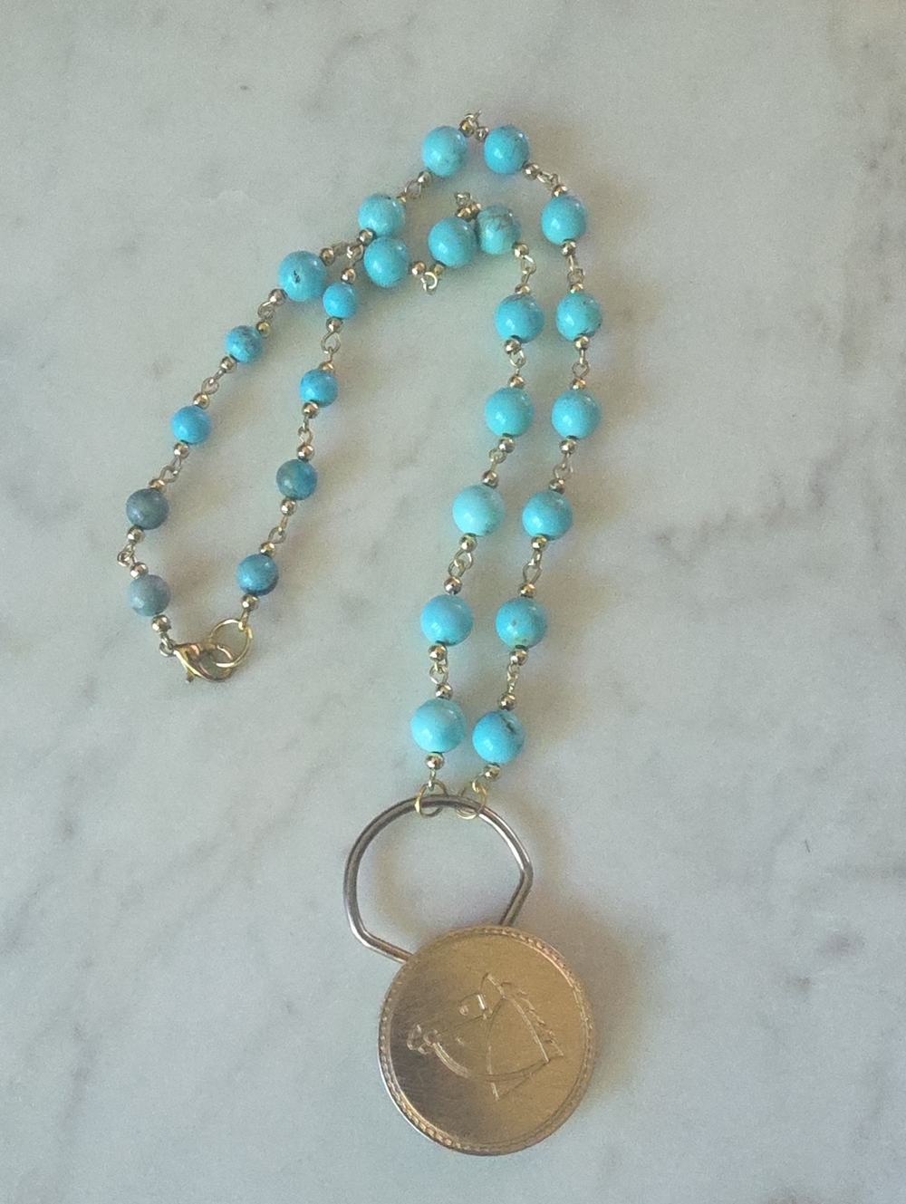 Vintage Atlantic City Race Course gold-toned horse keychain Necklace